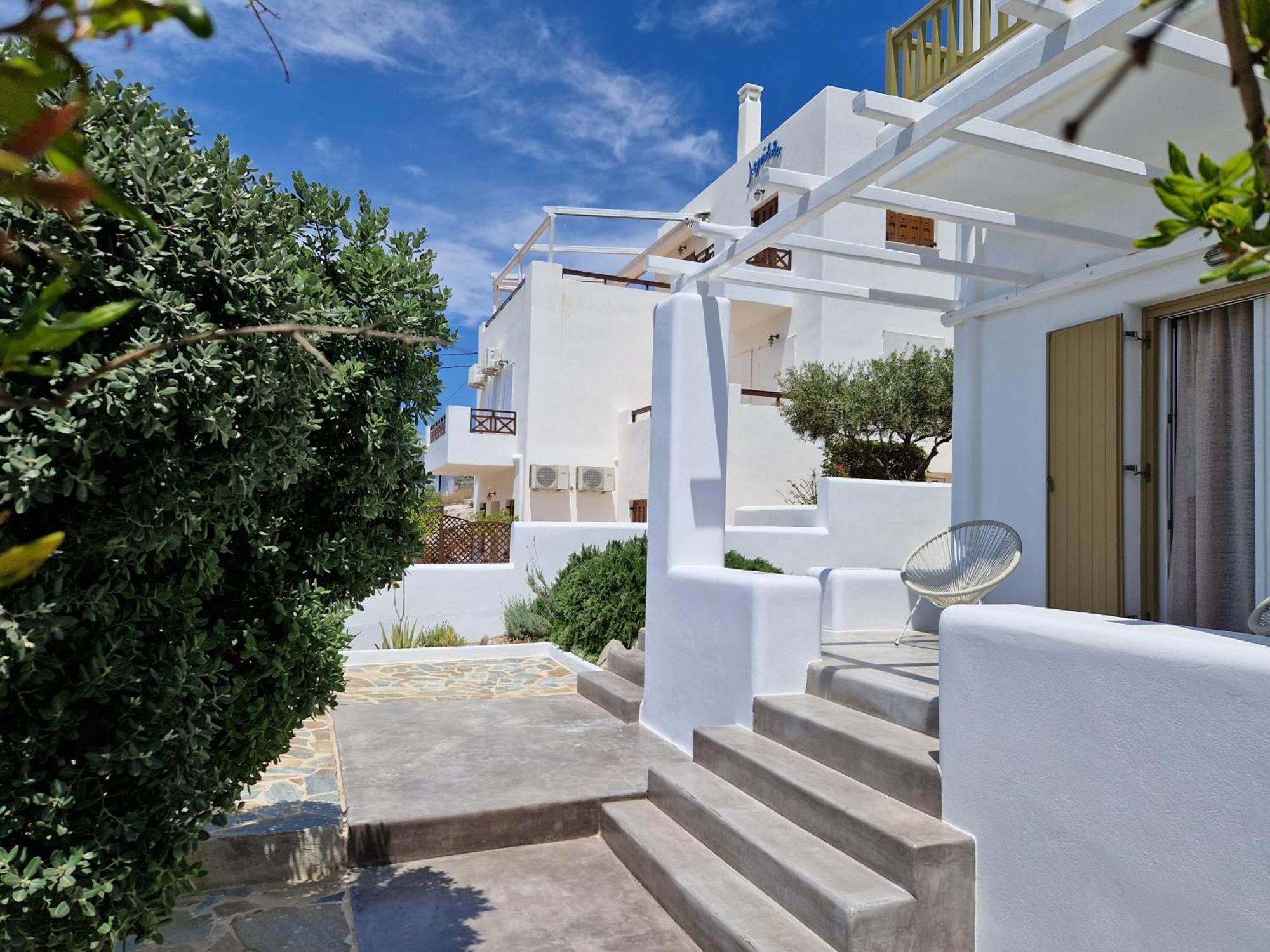 Summer Villa Adamantas Exterior photo